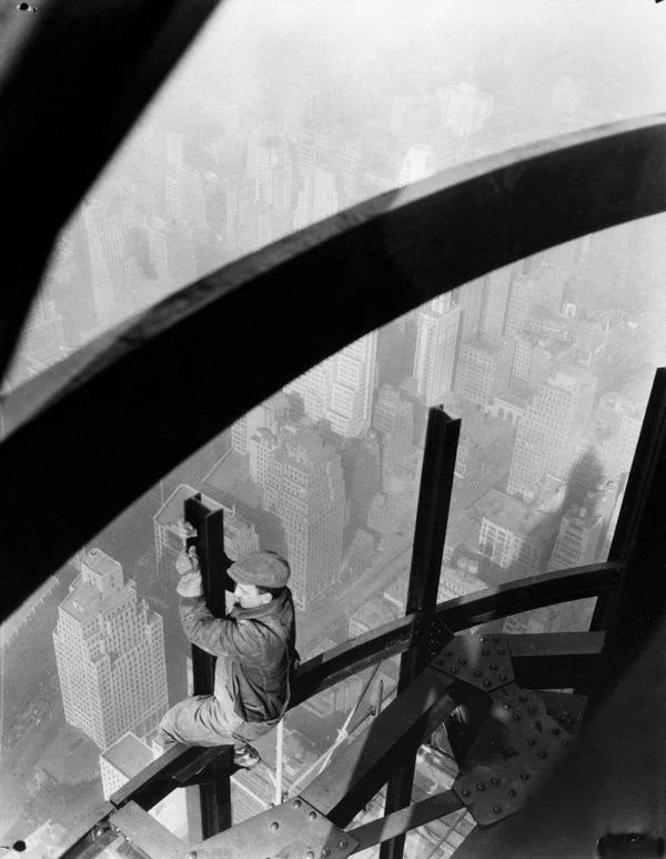 Lewis Hine：一位攝影師的“摩登時代”